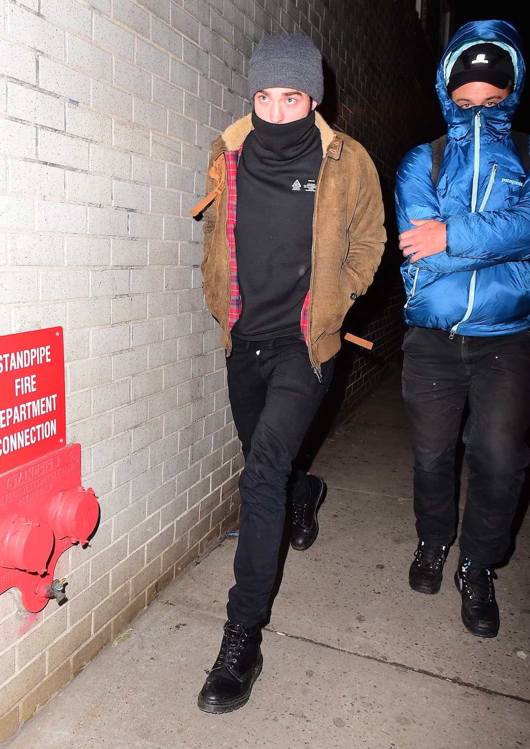 ¿Se lo habrá arreglado para un papel?