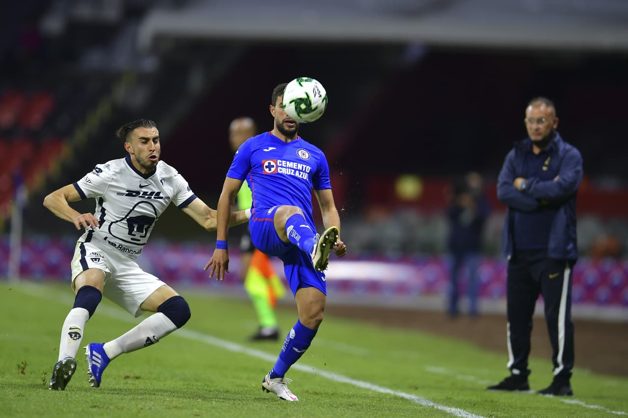 Con doblete de Luis Romo, gol de Rafael baca y gol de Roberto Alvarado, Cruz Azul golea a los Pumas y se queda a centímetros de la final del torneo.