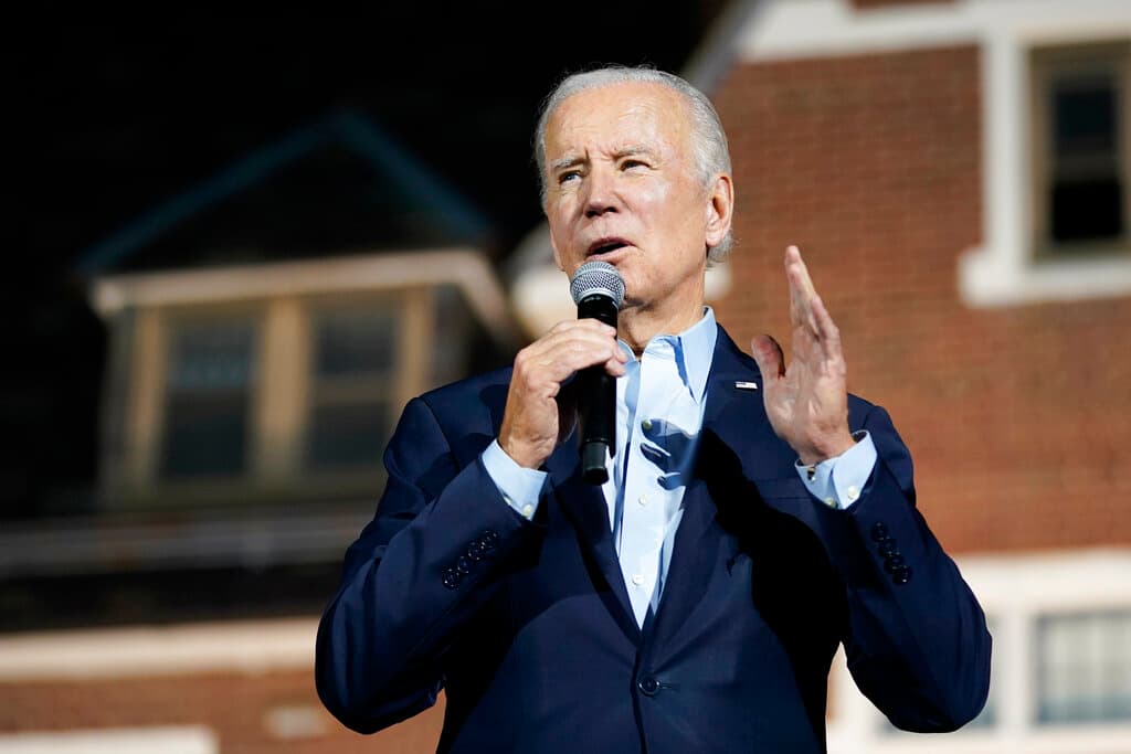 La "democracia está en riesgo": Biden refuerza su mensaje antes de las elecciones de medio término