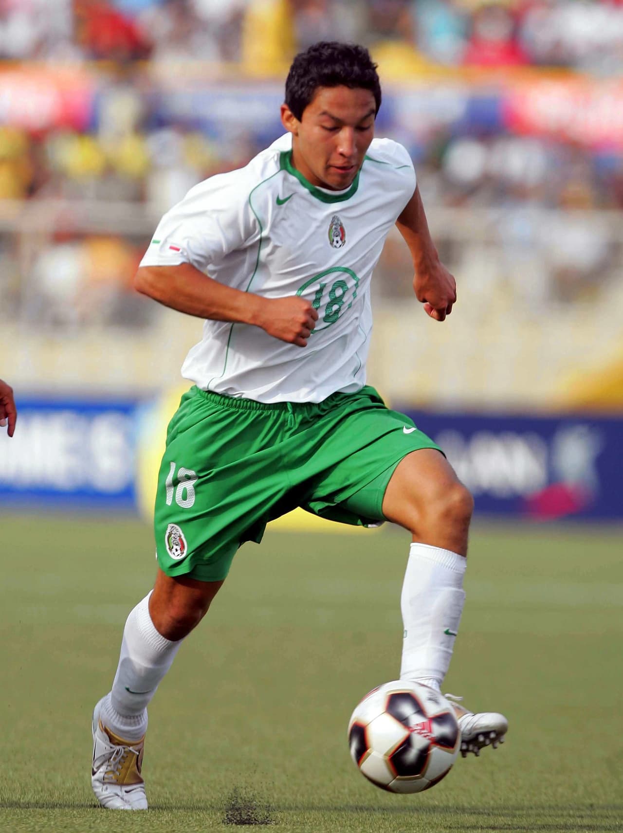 César Villaluz - Medio Izquierdo.