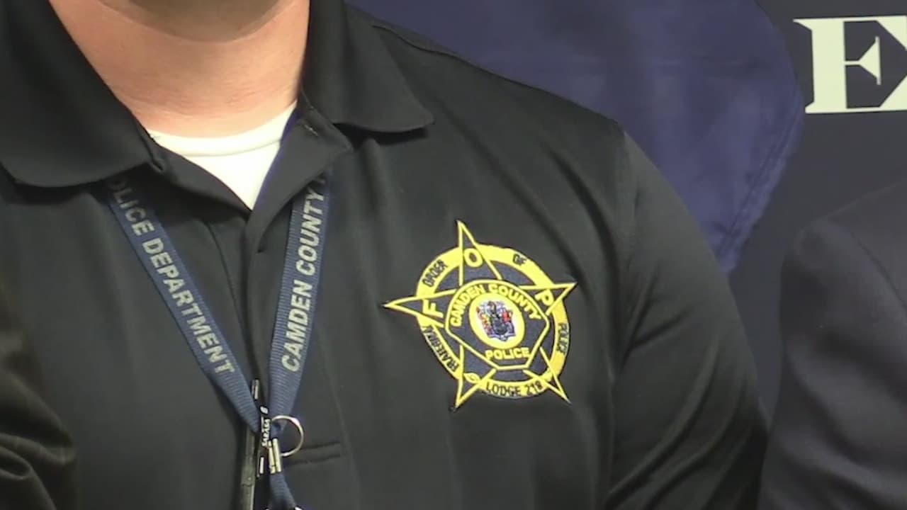 Dos hombres armados abren fuego contra la casa de agentes de la policía en Camden