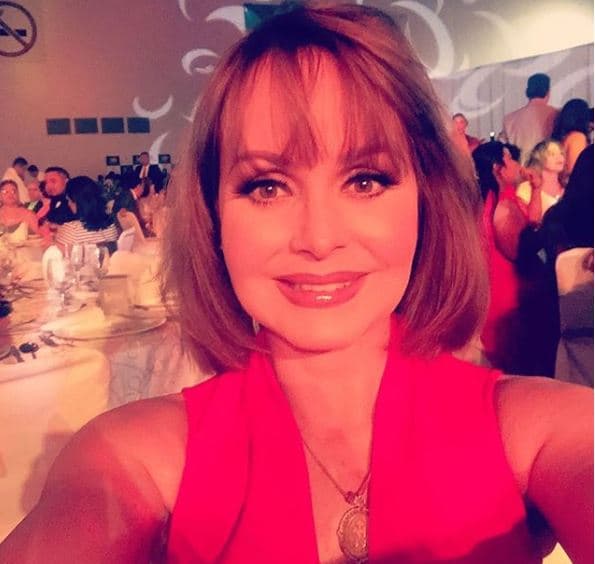 Durante una de las transmisiones en directo que hizo la actriz, su cirujano detalló el tratamiento al que fue sometido el rostro de Gaby Spanic.