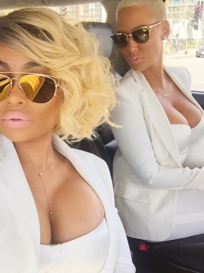 En sus redes sociales subieron una foto cuando iban rumbo a la entrega.