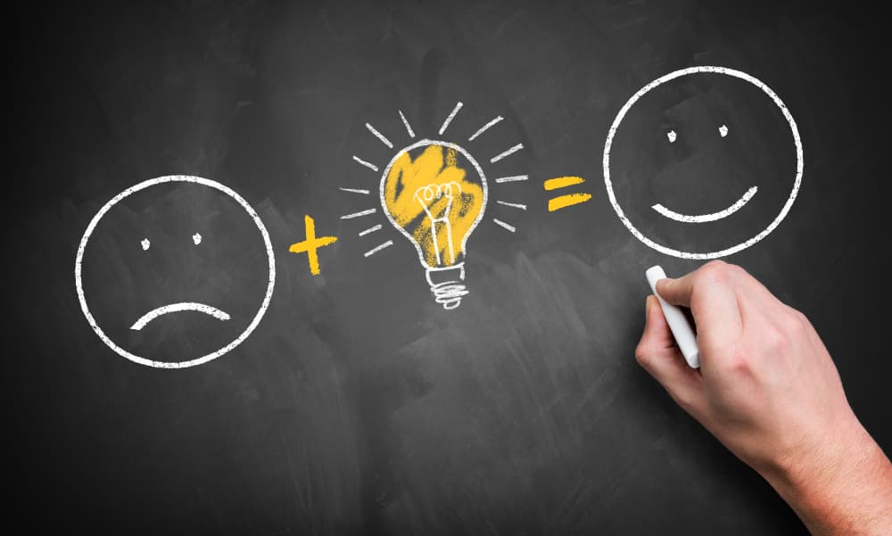 Hay una tendencia a ensoñación, a vivir un poco más en el pasado y ahora debes poner bien plantados los pies sobre la tierra para que esas nostalgias no te impidan sacar adelante los planes que tienes.