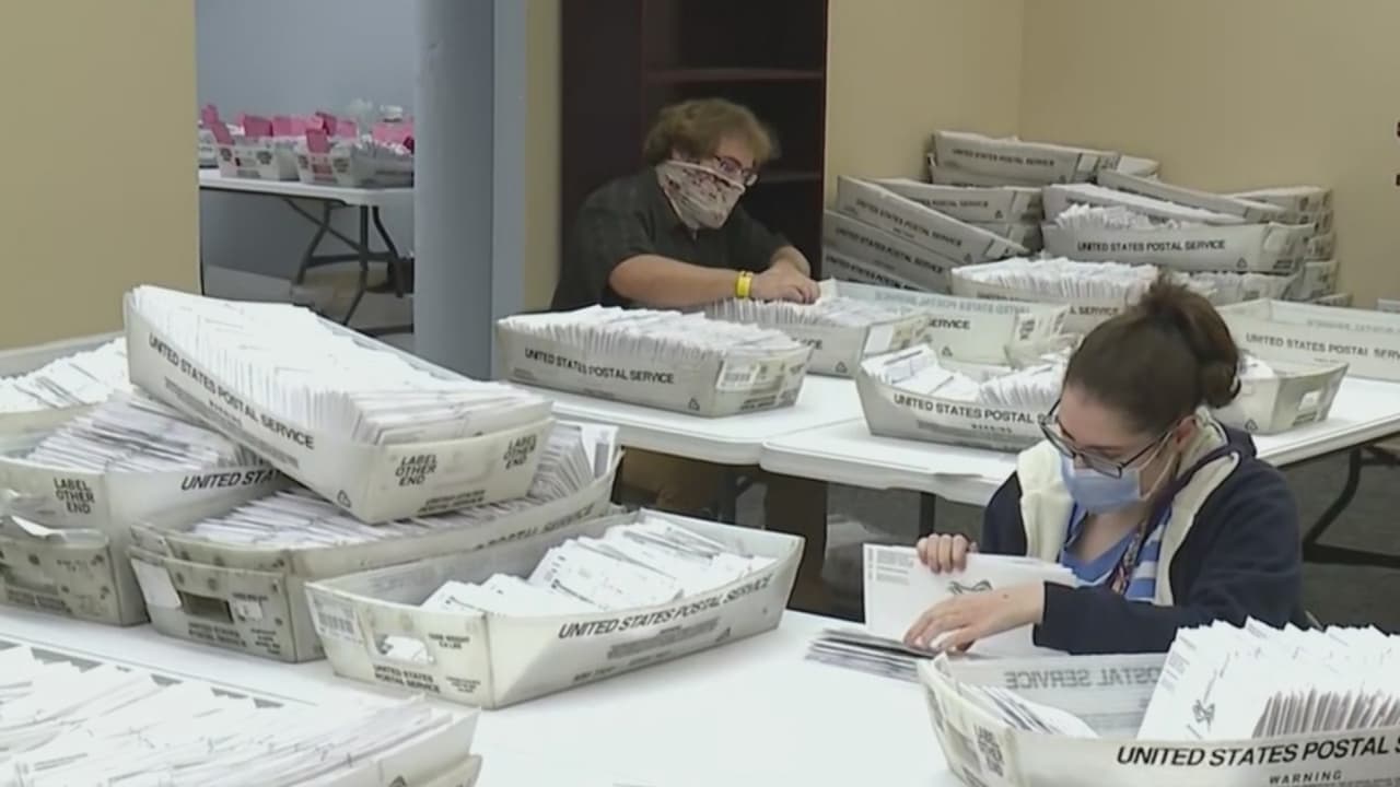 Solicitan a votantes no borrar el código de barras de sus boletas electorales
