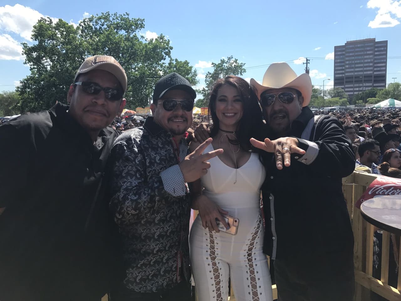 Para Raúl 'El Pelón', Carla Medrano y El Feo será muy difícil borrar de sus mentes lo vivido en la ciudad de los vientos después de este gran evento al lado de La Arrolladora Banda El Limón, Gerardo Ortiz, Calibre 50 y más.