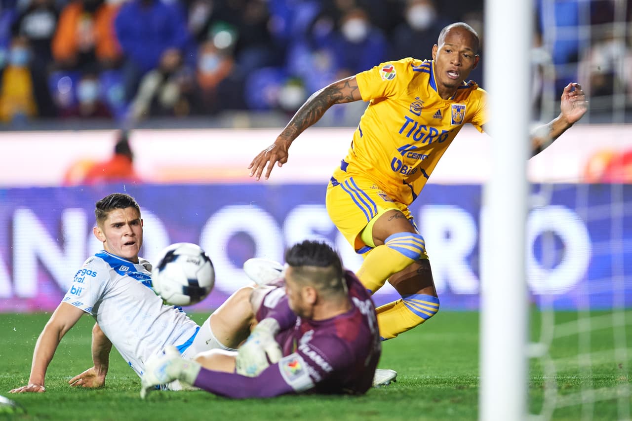 El arquero paraguayo tuvo un partido excepcional.