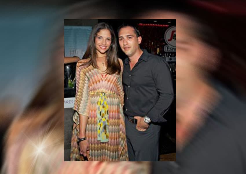 Este par de enamorados ya llevan varios añaos de novios y se les llegó la hora de pasar al siguiente nivel.