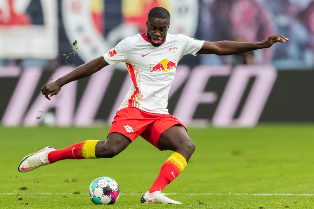 17.- Dayot Upamecano – Leipzig – $72 millones de dólares.