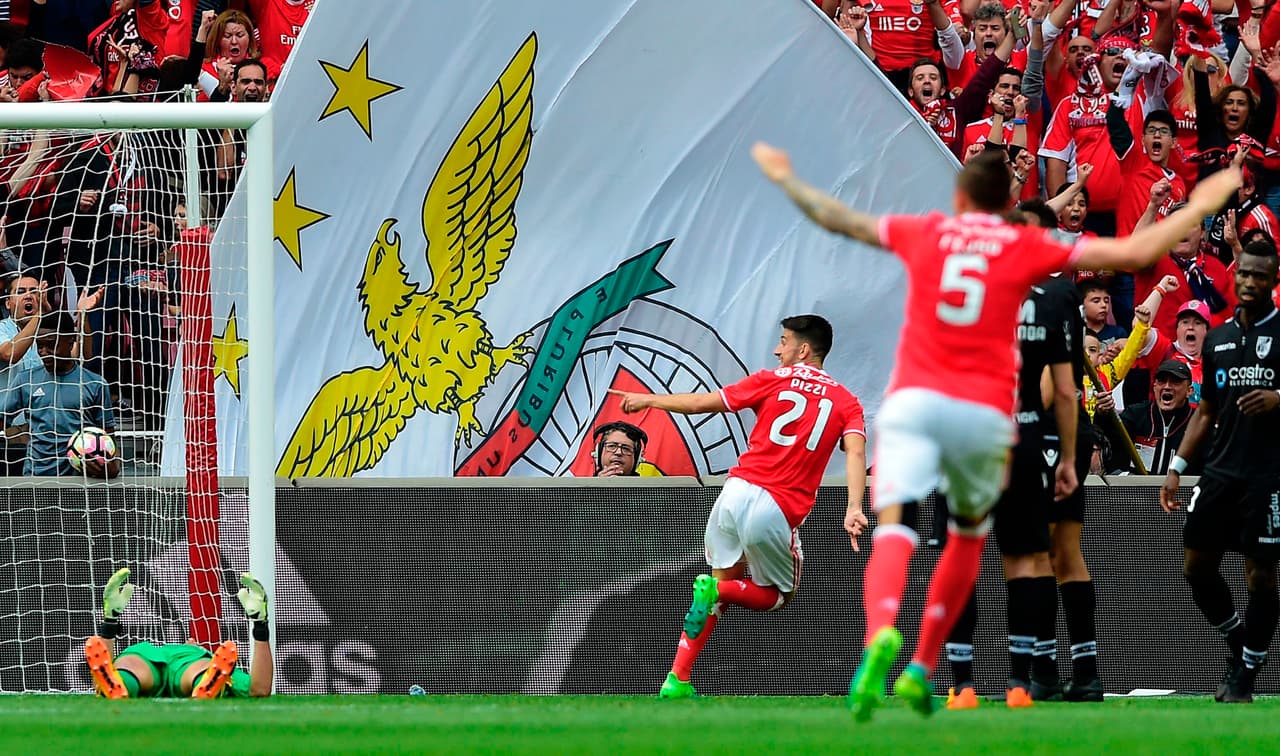 Con 81 puntos, Benfica es inalcanzable contra Porto y eso encendió la fiesta.