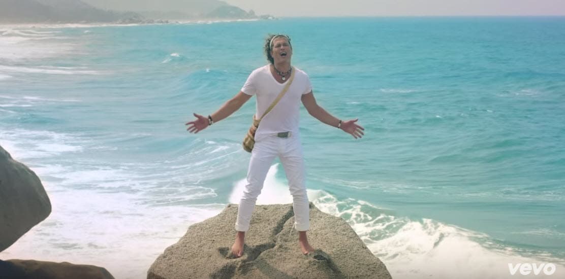 Impresiona Carlos Vives con nuevo video