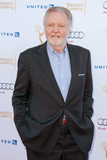 Aunque Jon Voight perdió muchos años de relación con Angelina Jolie, él la sigue queriendo y está orgullosa de él.