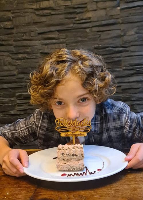 En septiembre del año pasado, el actor infantil festejó su cumpleaños y publicó un par de fotografías de su festejo de cumpleaños en esa red social.