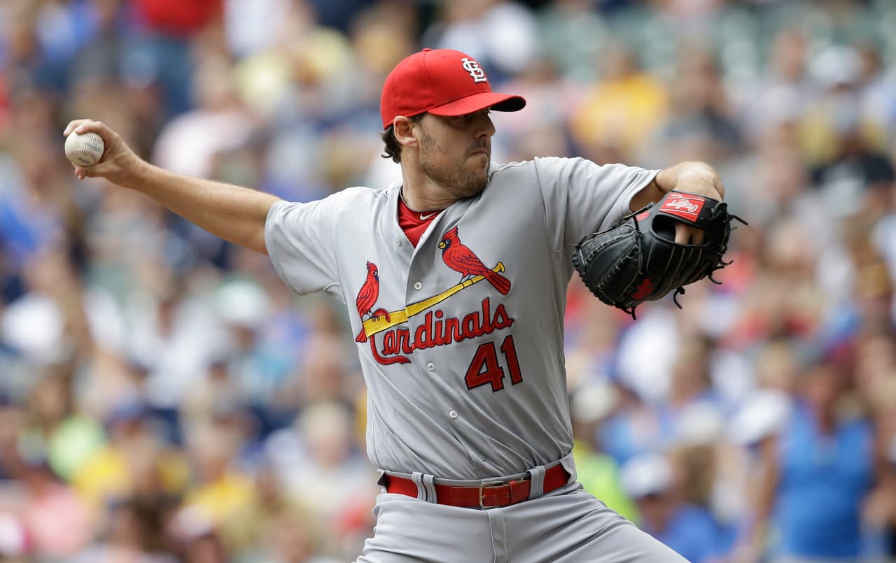 John Lackey dominó a los Marlins en la lomita y además pegó hit
