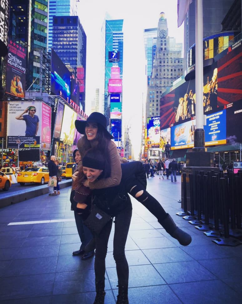 ¡Se nota que el elenco se lleva muy bien!