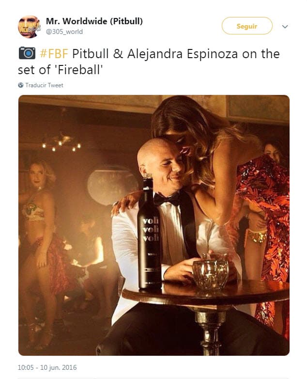 En 2016, Alejandra sorprendió al convertirse en la modelo del videoclip de 'Fireball', canción interpretada por Pitbull.