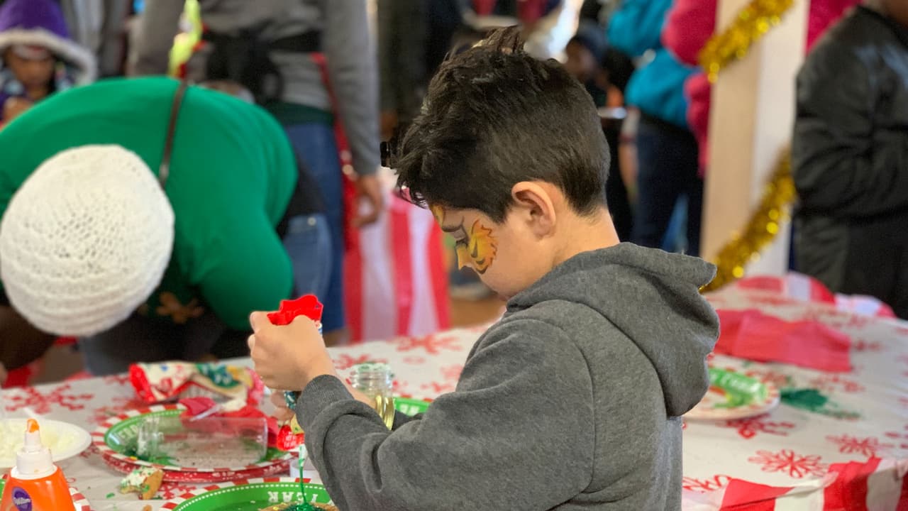Aquellas personas que hacen compras a través de Amazon pueden aportar su “granito de arena” al donar cuando adquieren algún artículo o producto.
