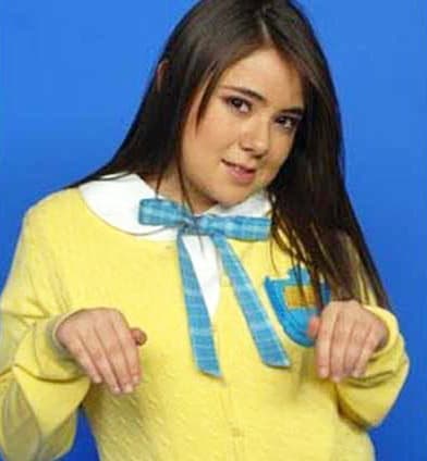 Después se convirtió en la hermana menor de Eduardo Santamarina en 'El precio de tu amor'. En esta telenovela de Ernesto Alonso, su personaje también sufría la pérdida de sus padres.