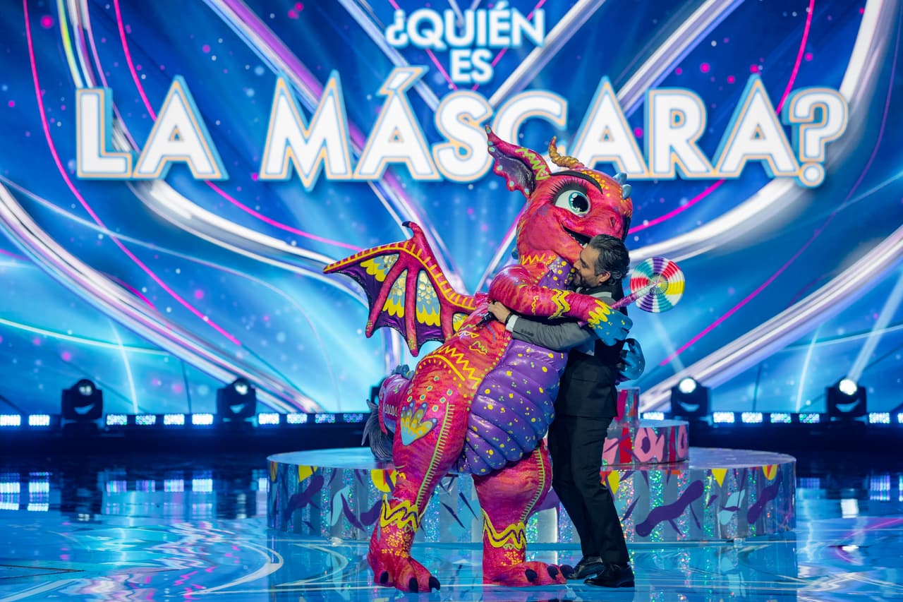 Yuri dijo que Natalia Téllez estaba detrás de la máscara de Alebrije, mientras que Juanpa Zurita, Galilea Montijo y Carlos Rivera pensaron que se trataba de Angélica Vale, Aracely Arámbula y Cecilia Galiano, respectivamente.