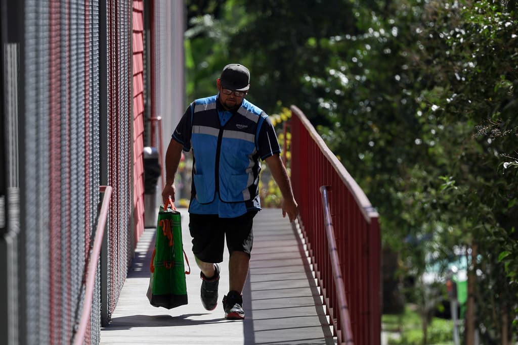 La temperatura promedio para estas fechas en el condado de Los Ángeles ronda en los 70 grados F (21 grados Celsius).