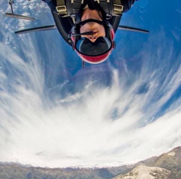 No cabe duda que le gustan las emociones fuertes.