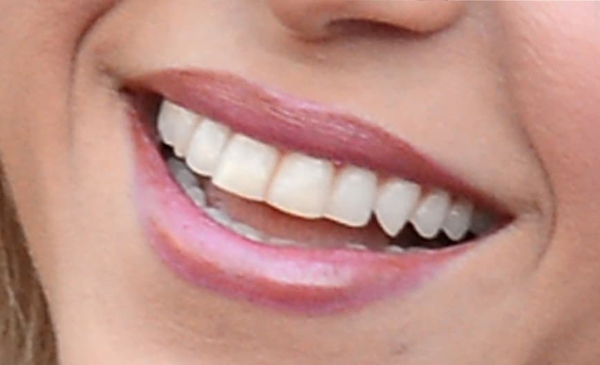 Es una de las cantantes latinas más importantes del momento, y con su movimiento de caderas vuelve loco a cualquiera, ¿adivinaste?