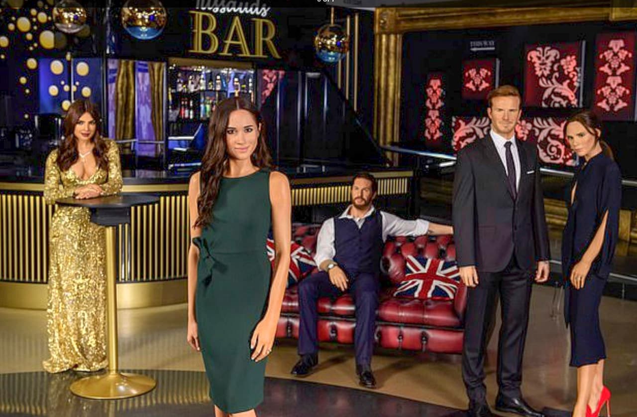 De acuerdo con información de XYZ, Meghan estará al lado de algunas celebridades que asistieron a su boda, entre ellas Tom Hardy, Victoria y David Beckham y la actriz Priyanka Chopra.
<br>