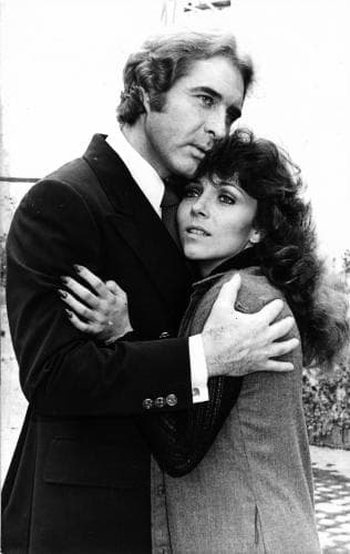 Verónica Castro también es todo un referente de las telenovelas y durante los ochenta tuvo grandes éxitos que le dieron fama internacional.