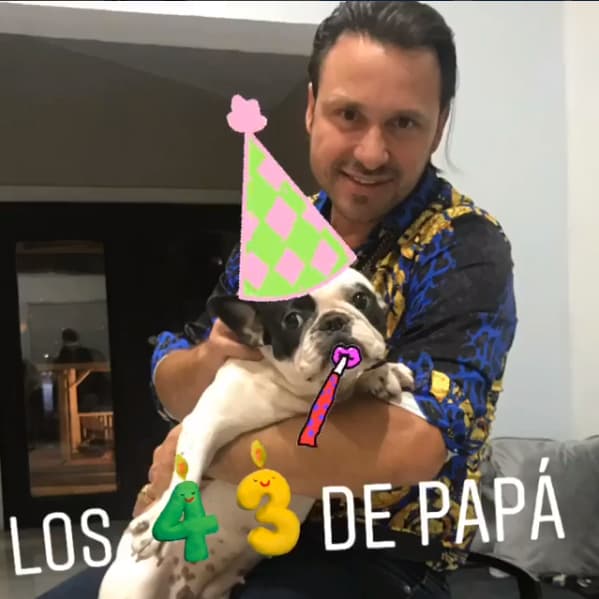 Ahora, Cristian 
<b>se arrepiente de haberlo dicho</b>, pues dice que es mentira y en esa ocasión lo mencionó porque estaba enojado debido a que Laura había declarado que era homosexual.
<br>