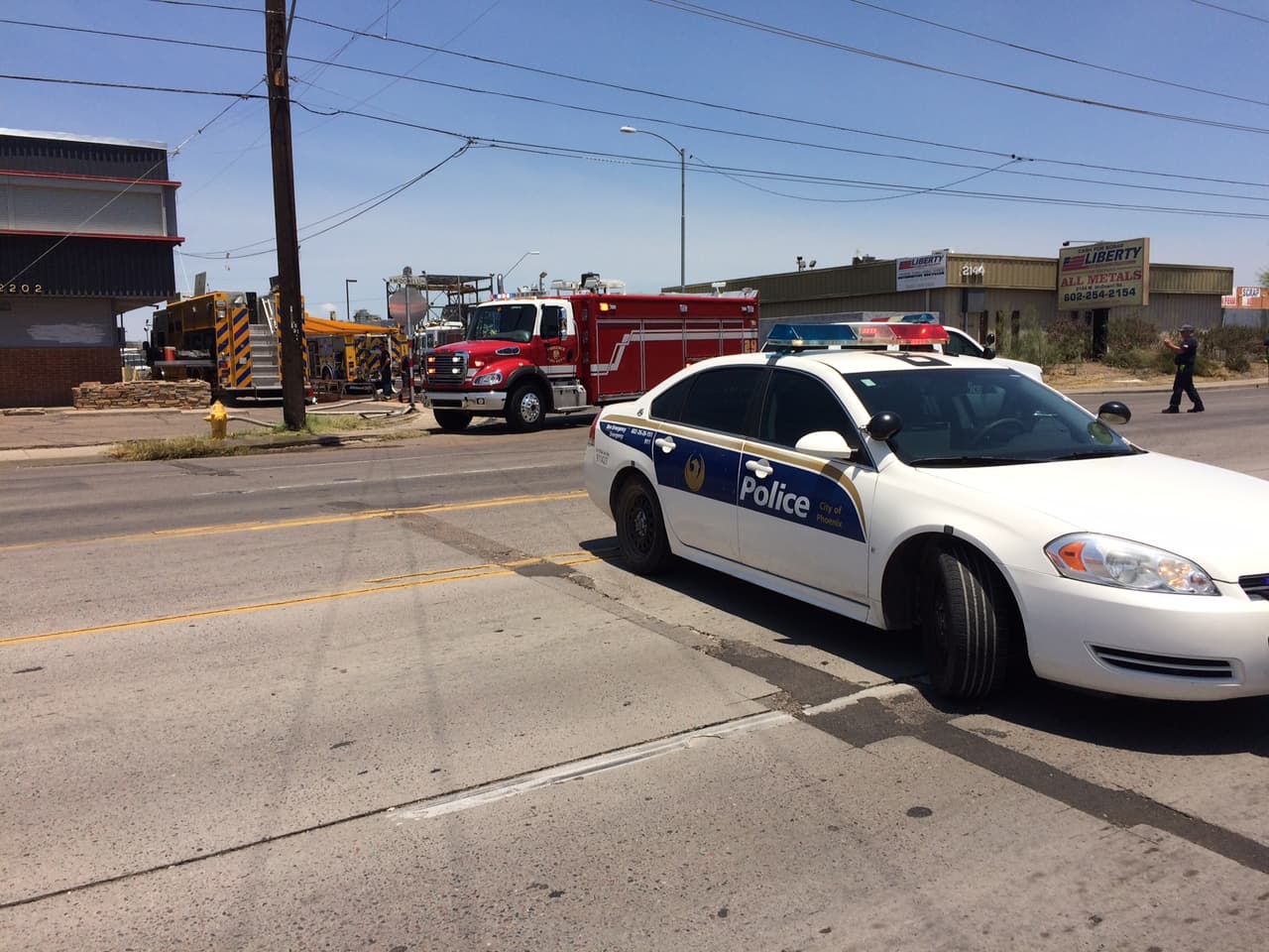 Reportan emergencia en almacén de Phoenix por materiales peligrosos