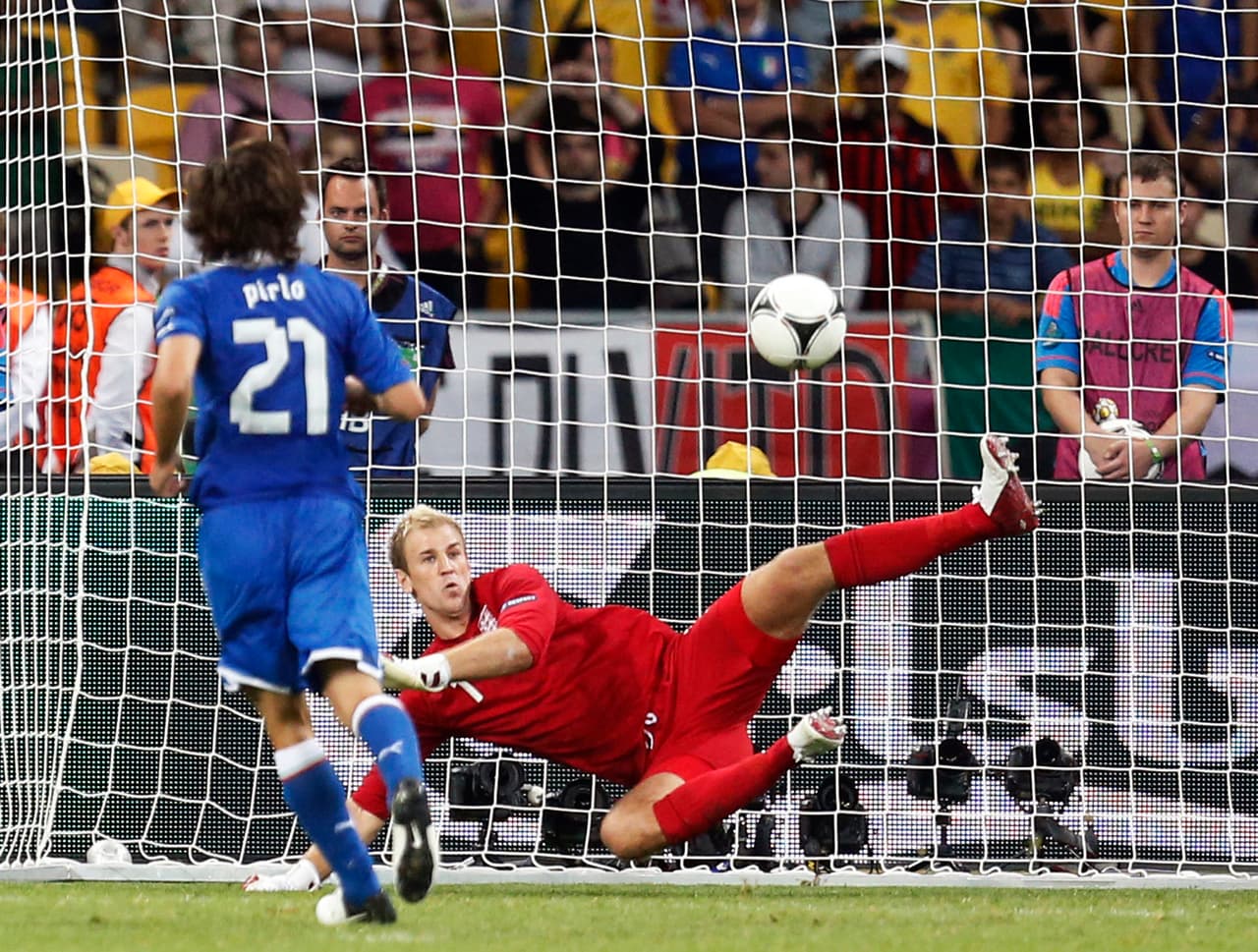 Además de buen toque, también tenía sangre fría, como cuando tiró la panenka en el primer penal de la serie ante Inglaterra en la Eurocopa 2012.