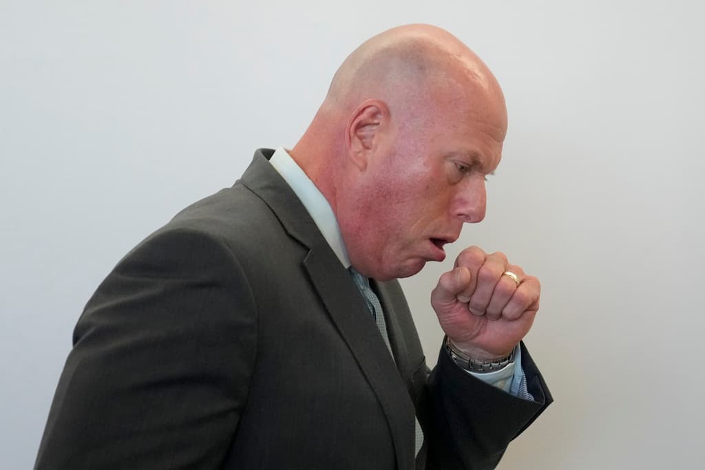 Rex Heuermann enfrenta acusaciones de asesinato y sus hijos enfrentan traumas emocionales por el caso.