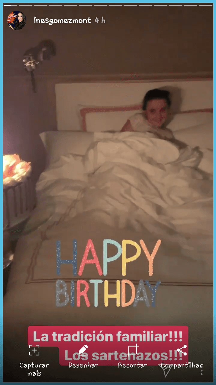 Pero también en sus historias de Instagram, Inés Gómez Mont hizo público el momento en que toda la familia celebró desde temprano a 'Inesita', como llaman de cariño a la menor.
