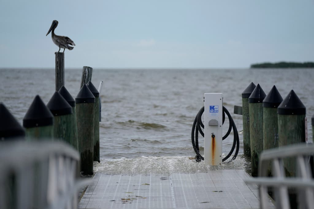 Emiten advertencia de tormenta tropical para algunos condados del centro de Carolina del Norte por la llegada de Idalia 