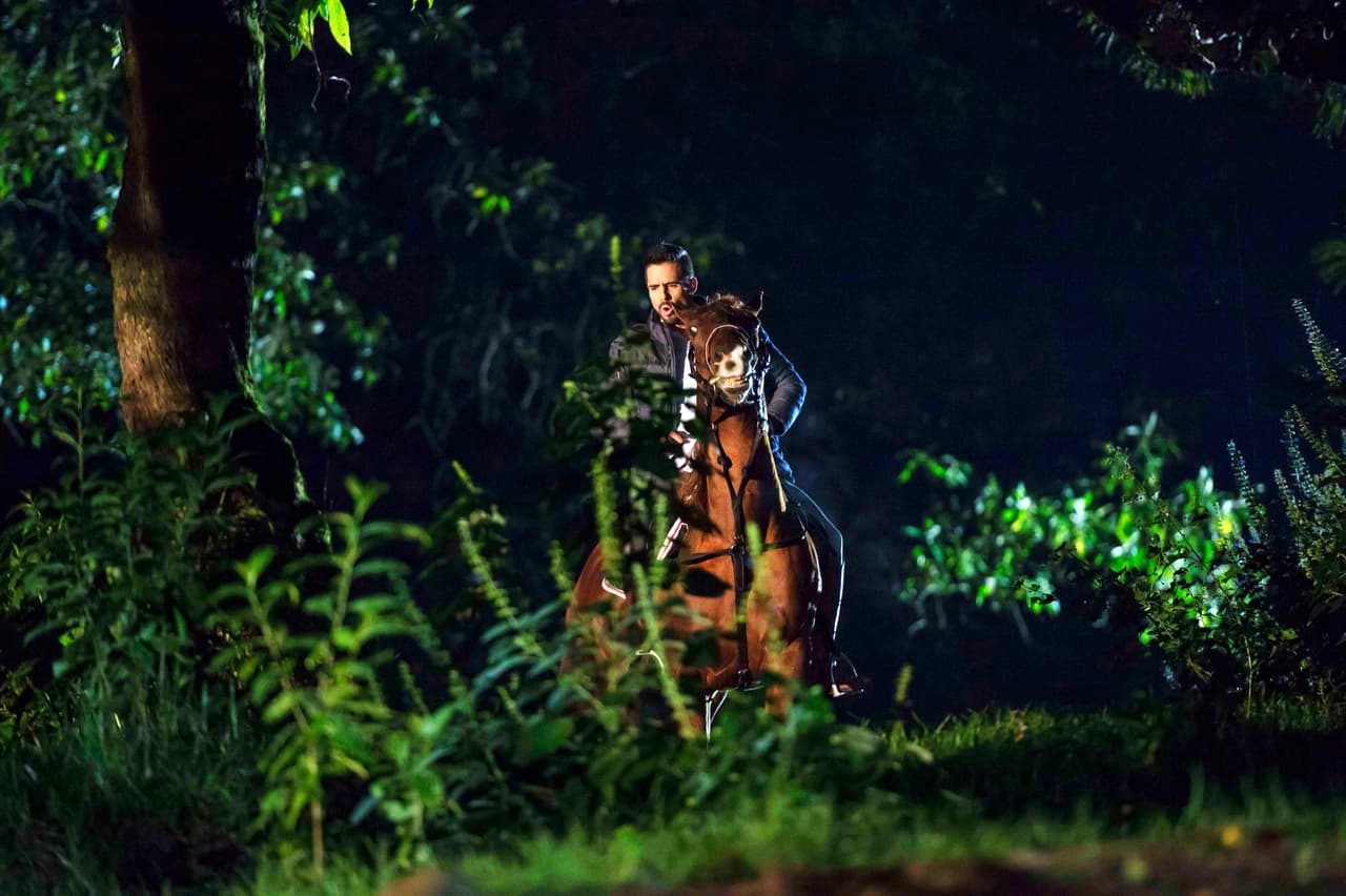 Pedro no se quedó de brazos cruzados y de inmediato salió a buscarla.