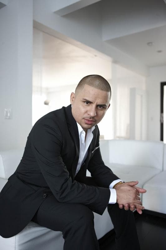 Larry por ahora no puede hablar del caso con nadie.