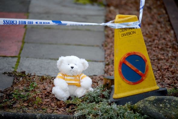 No en vano, el cadáver fue hallado al norte de Edimburgo, en un área boscosa situada en las inmediaciones de una vivienda que pertenece a un pariente de Rosdeep.