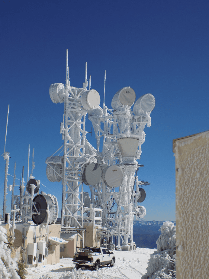 La agencia reconoció en un comunicado el compromiso de sus empleados para mantener el sistema conectado y atender las emergencias durante las nevadas.