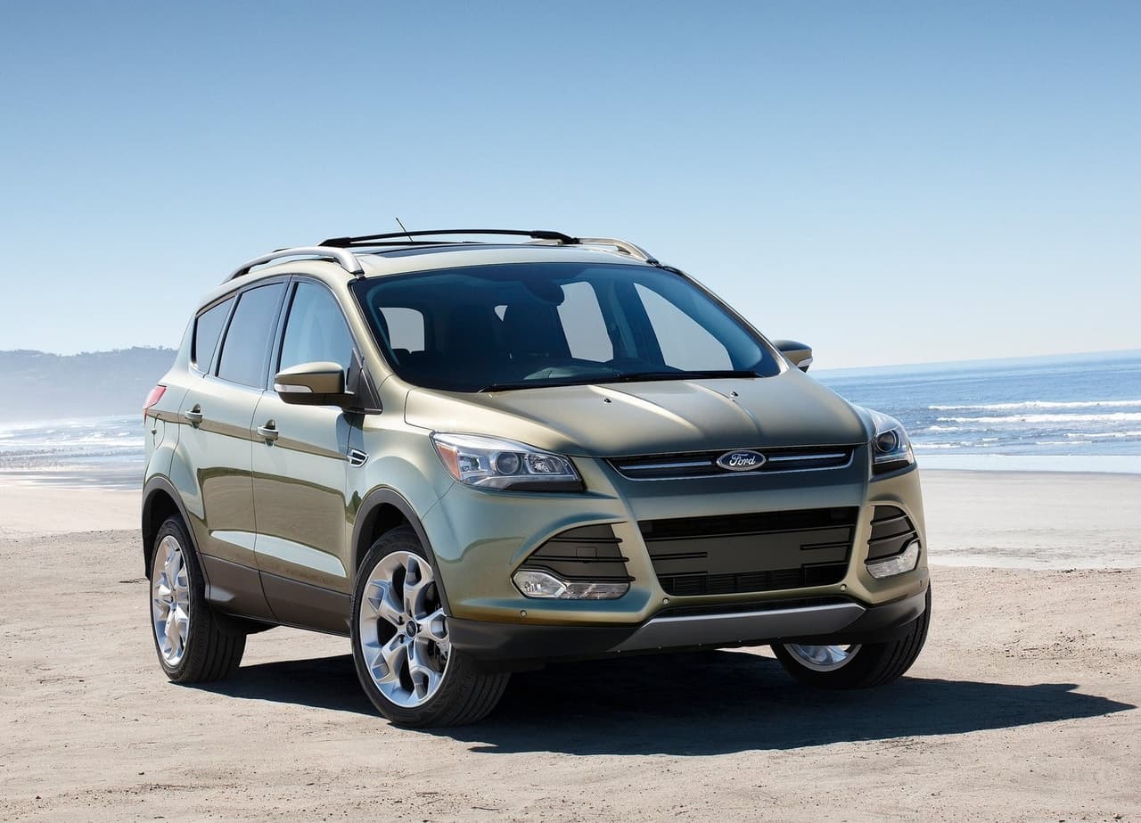 <h3 class="cms-H3-H3"><b>Ford Escape</b></h3>
<br>
<br>Modelos 2013, 2014 y 2015 fabricados en la planta de Ford en Louisville, Kentucky entre el 23 de diciembre de 2011 y el 31 de enero de 2015.