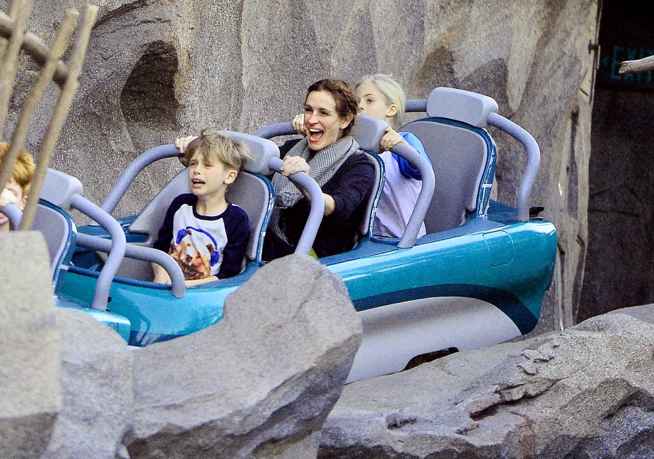 Julia Roberts llevó a sus tres pequeños al parque de atracciones.
