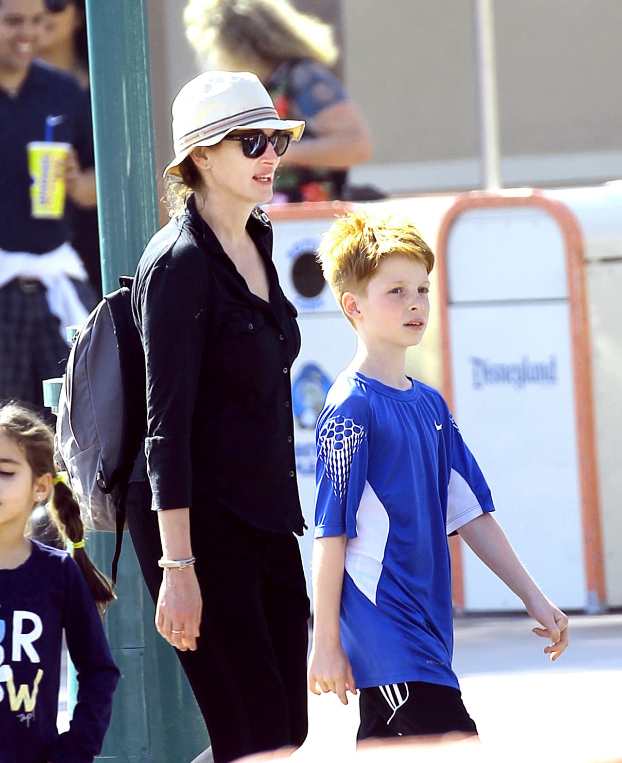 Julia pasó un lindo día familiar en el parque de diversiones.