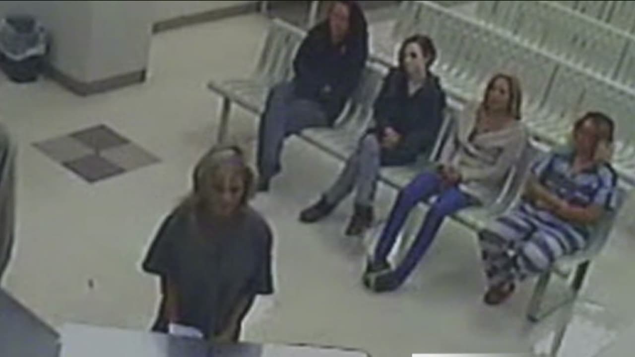 Una mujer en Arizona es acusada de intento de asesinato después de dispararle a su novio en los genitales 