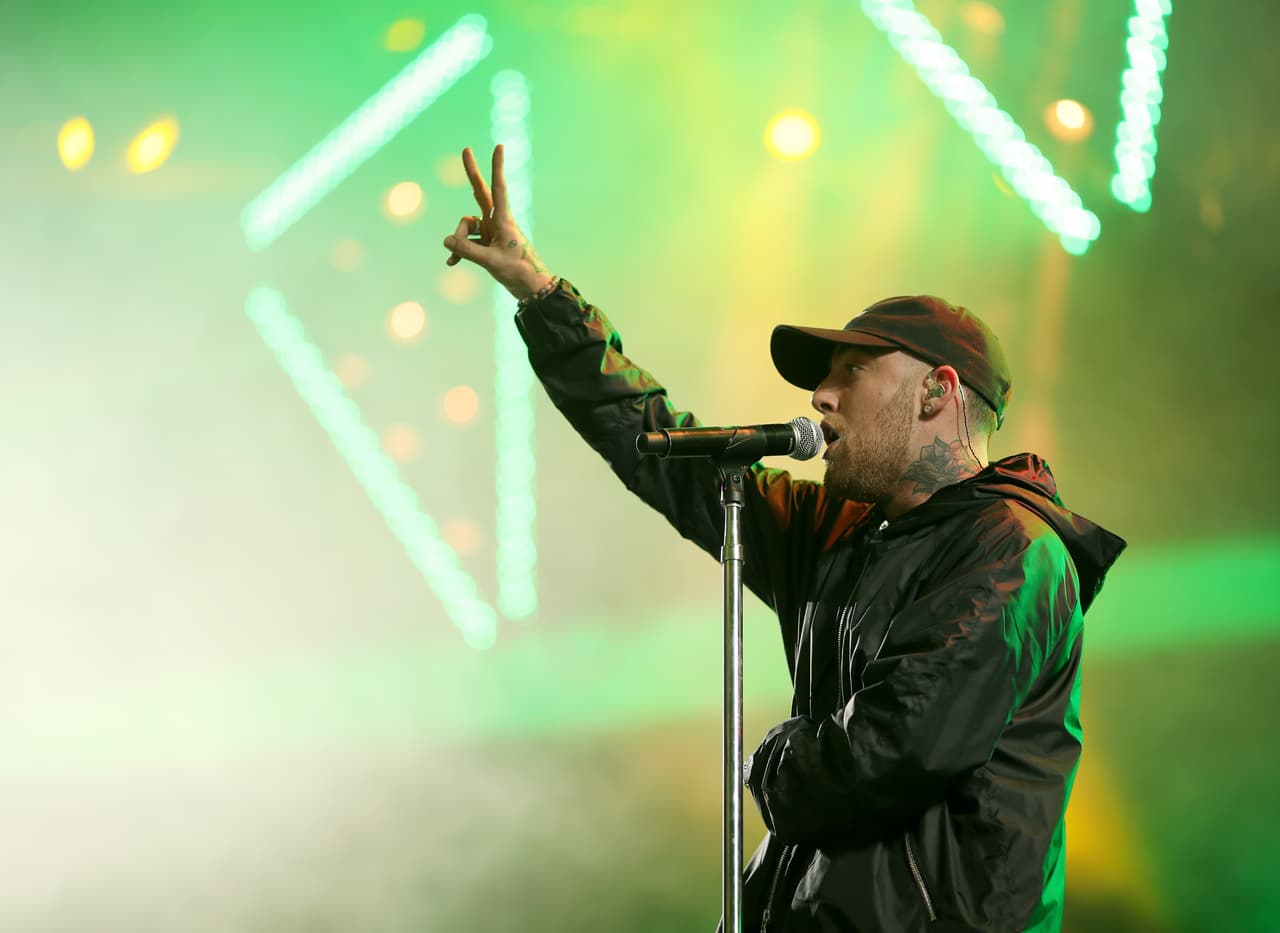 <b><a href="https://www.univision.com/entretenimiento/hallan-muerto-a-mac-miller-reconocido-rapero-expareja-de-ariana-grande-reportes-video">Mac Miller fue encontrado sin vida este viernes 7 de septiembre</a></b> en su casa de San Fernando Valley, California.