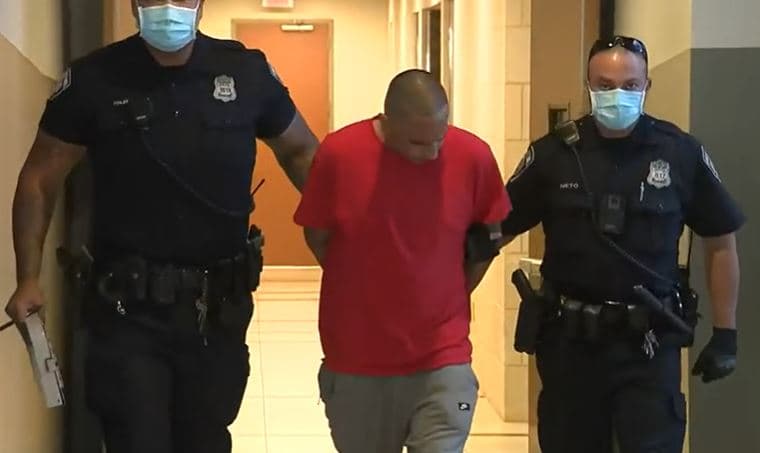 Arrestan a un hispano sospechoso de una ejecución en San Antonio