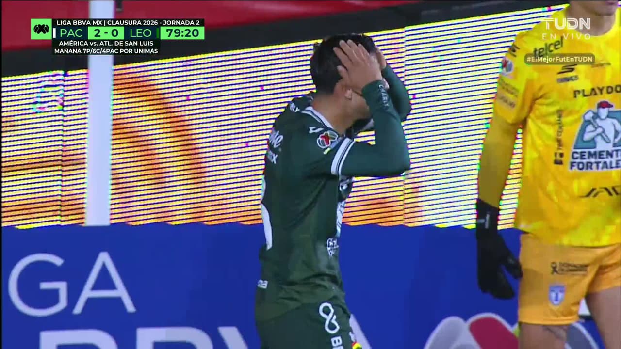 ¡TIRO ATAJADO! disparo por Salvador Reyes.