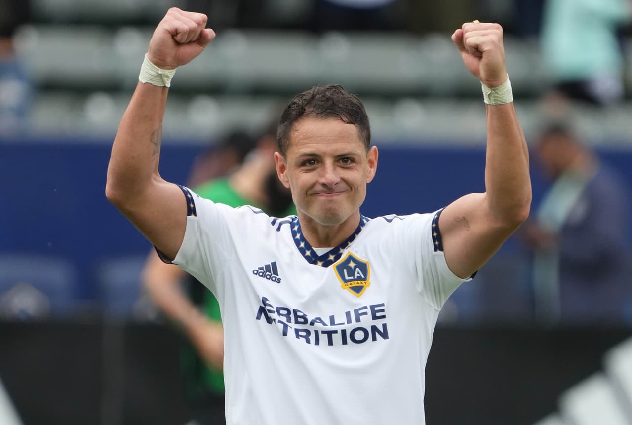 LA Galaxy mantiene en "día a día" a Chicharito para El Tráfico