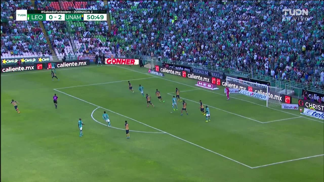 ¡GOL!  anota para Pumas UNAM. Eduardo Salvio