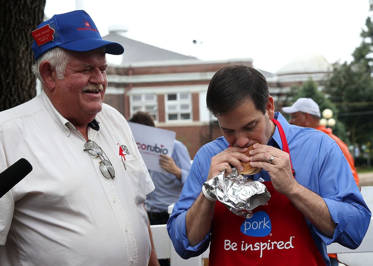 Marco Rubio durante picnic familiar en Iowa