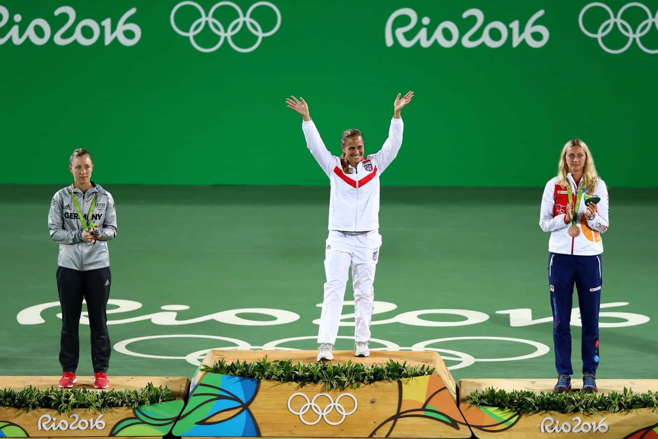 A sus 22 años hizo su debut olímpico y ganó la primera medalla de oro para la Isla. Lo logró tras un luchado partido contra la alemana Angelique Kerber, segunda en el escalafón mundial.
