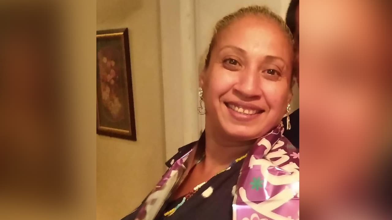 Familiares dijeron que Mary Jane solía preparar almuerzos de Acción de Gracias para los indigentes y era fanática de Selena.